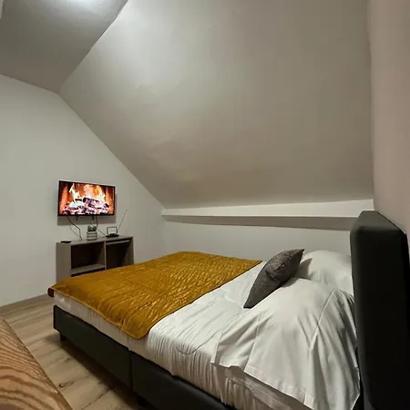 Hotel apartamentowy By Les Reflets Jaunes *