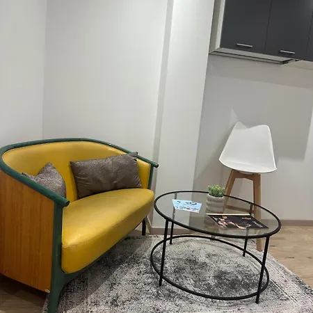 Hotel apartamentowy By Les Reflets Jaunes *